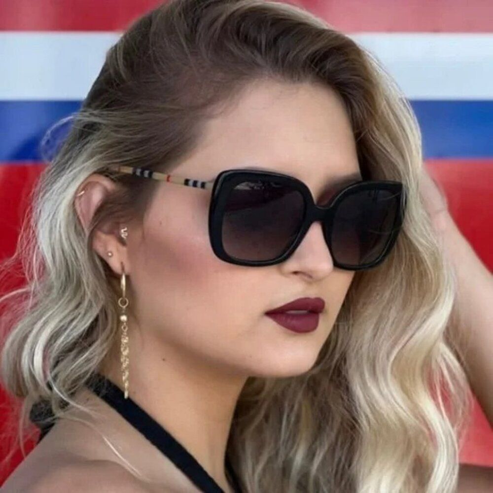 Burberry CAROLL Women Sunglasses Black Grey Gradient Square BE4323F 38538G - Picture 3 of 13